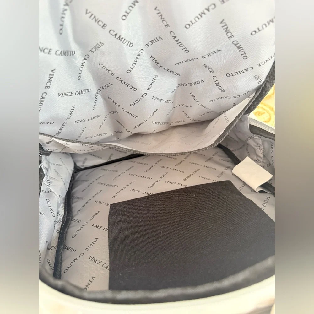 🌾 Vince Camuto‎ Minimalist Quilted Backpack w/ Laptop storage